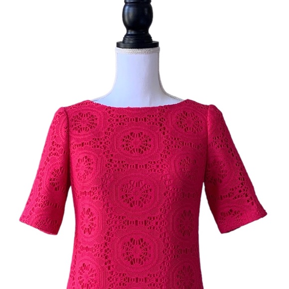 ADRIANNA PAPELL HOT PINK MEDALLION LACE CUTOUT SHIFT DRESS - Picture 6 of 16